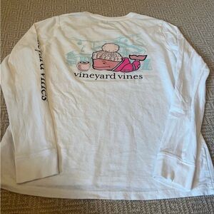 Vineyard Vines adult small long sleeve Tshirt ❄️💖🐳